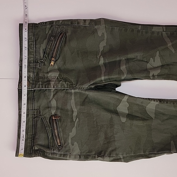 Democracy AB Technology Camouflage Jeans/ 8. - Picture 6 of 11